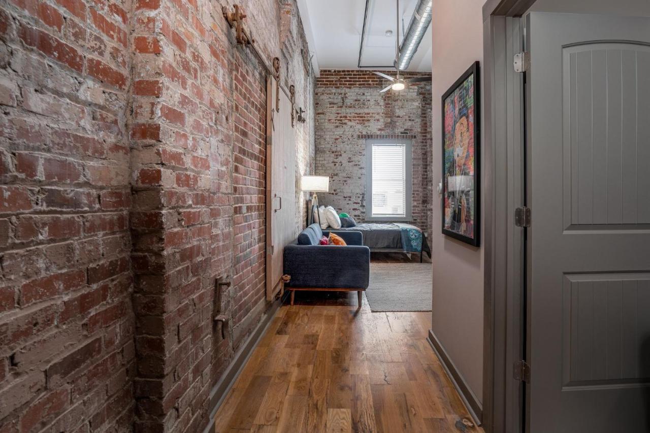 The Davis Lofts At Main Street - Unit 3D Leilighet Rocky Mount Eksteriør bilde